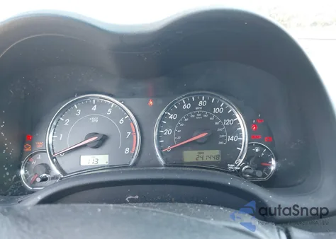 2013 Toyota Corolla S Special Edition z USA, uszkodzony, nr VIN 2T1BU4EE4DC064661